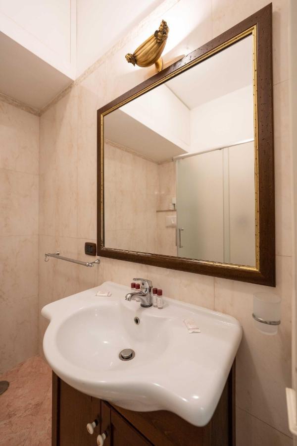 Maison Reale Centro By Dimorra Apartment Наполи Екстериор снимка